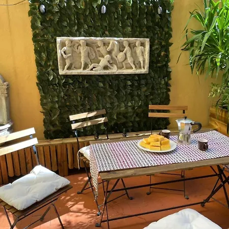 Casa Antica - Antique With Private Terrace Apartment